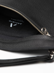 Roma - Anfibio Travel Clutch